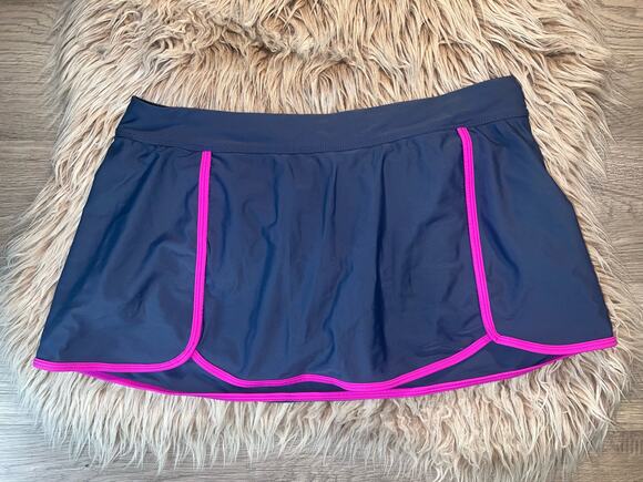 Free country Dresses & Skirts - Free country women’s blue & pink athletic short